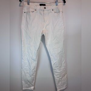 Banana Republic Skinny Fit White Jeans • Size 28 • Crisp Clean Look